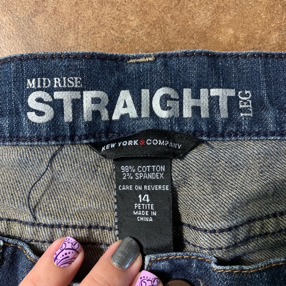 NY & Co Straight leg jeans sz 14